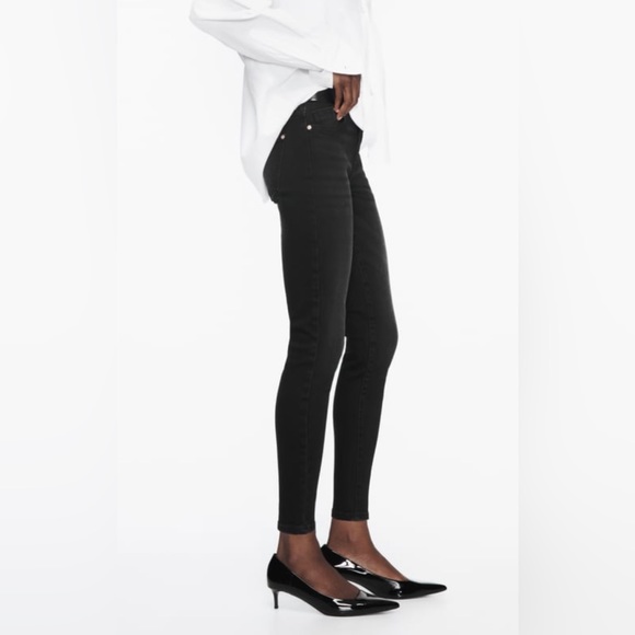 🖤FINAL SALE🖤 Zara Z1975 Skinny Jeans Black Mid Rise Size 2 — Slim Fit Classic - Picture 3 of 11